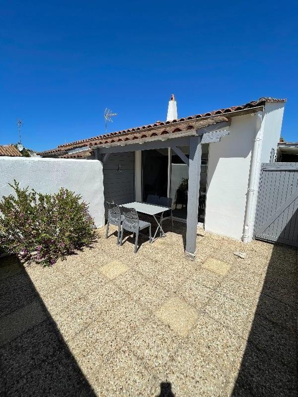 Photo 7 : PATIO d'une maison située à La Flotte-en-Ré, île de Ré.