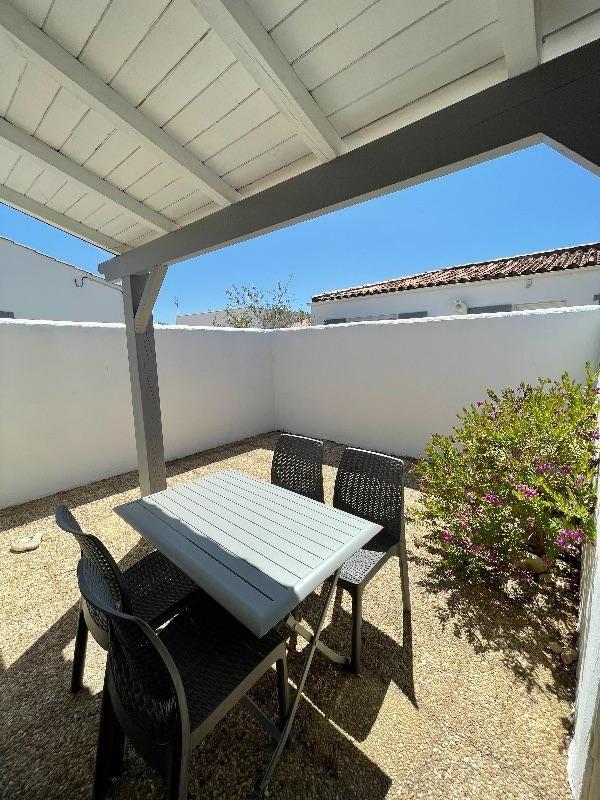 Photo 9 : PATIO d'une maison située à La Flotte-en-Ré, île de Ré.