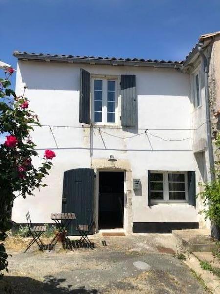 Photo 12 : EXTERIEUR d'une maison située à La Couarde, île de Ré.