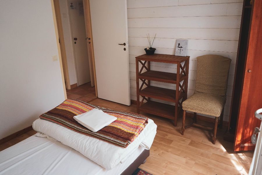 Photo 17 : CHAMBRE d'une maison située à Saint-Clément-des-Baleines, île de Ré.