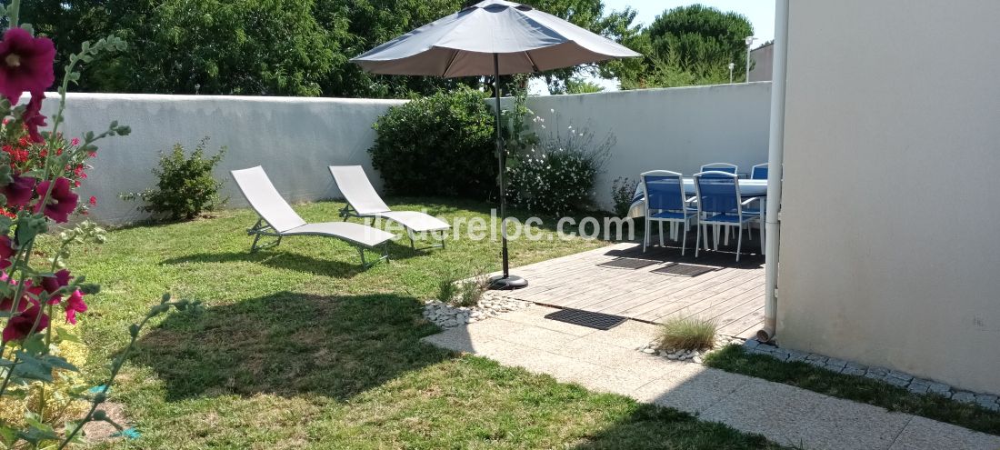 Photo 1 : JARDIN d'une maison située à La Flotte-en-Ré, île de Ré.