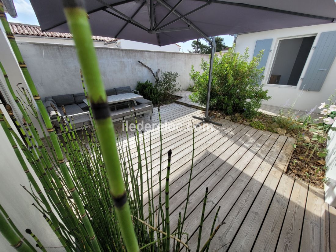 Photo 15 : EXTERIEUR d'une maison située à Rivedoux-Plage, île de Ré.