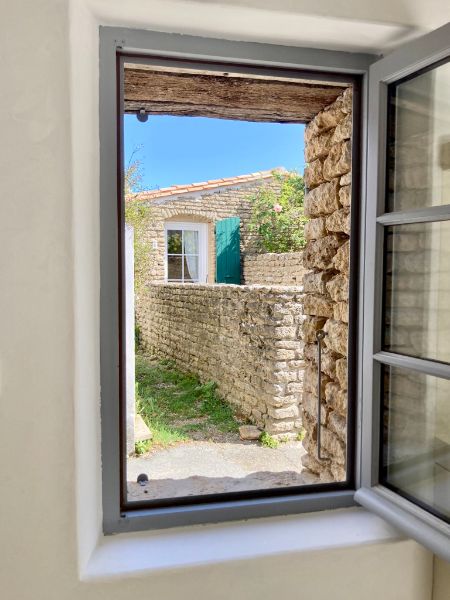 Photo 4 : EXTERIEUR d'une maison située à Les Portes-en-Ré, île de Ré.