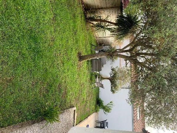 Photo 13 : JARDIN d'une maison située à Ars en Ré, île de Ré.