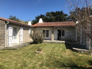 Ile de Ré:Maison de charme à 2 pas de la plage de la conche sur 2400m2