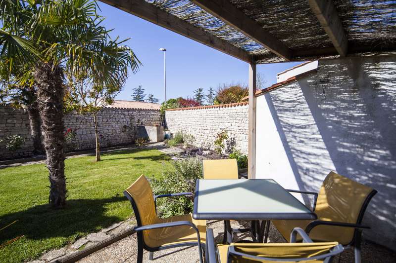 Photo 4 : JARDIN d'une maison située à Sainte-Marie-de-Ré, île de Ré.