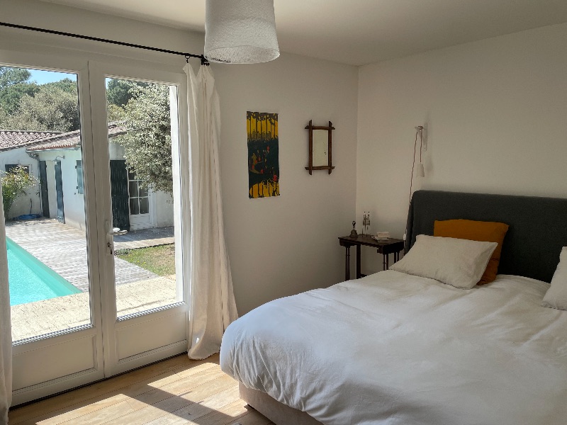 Photo 28 : CHAMBRE d'une maison située à La Couarde-sur-mer, île de Ré.