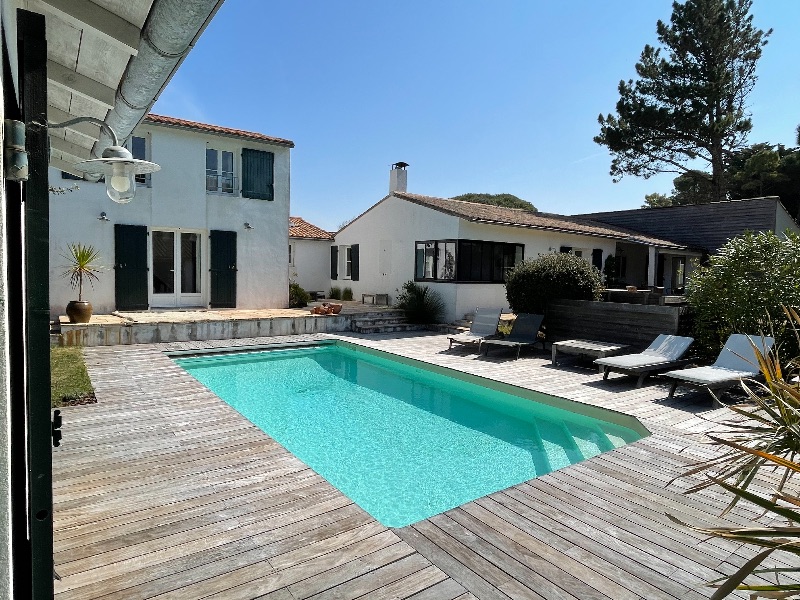 Photo 2 :  d'une maison située à La Couarde-sur-mer, île de Ré.