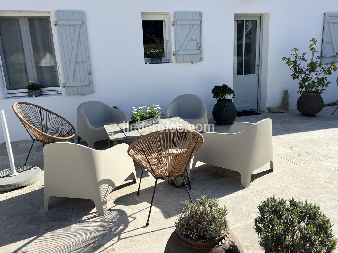 Photo 10 : NC d'une maison situ&eacute;e &agrave; Ars en R&eacute;, &icirc;le de R&eacute;.
