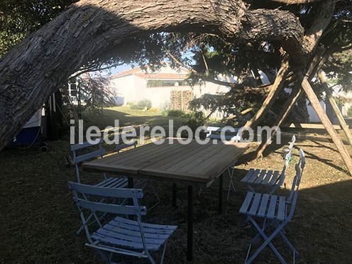 Photo 17 : JARDIN d'une maison située à Saint-Clément-des-Baleines, île de Ré.