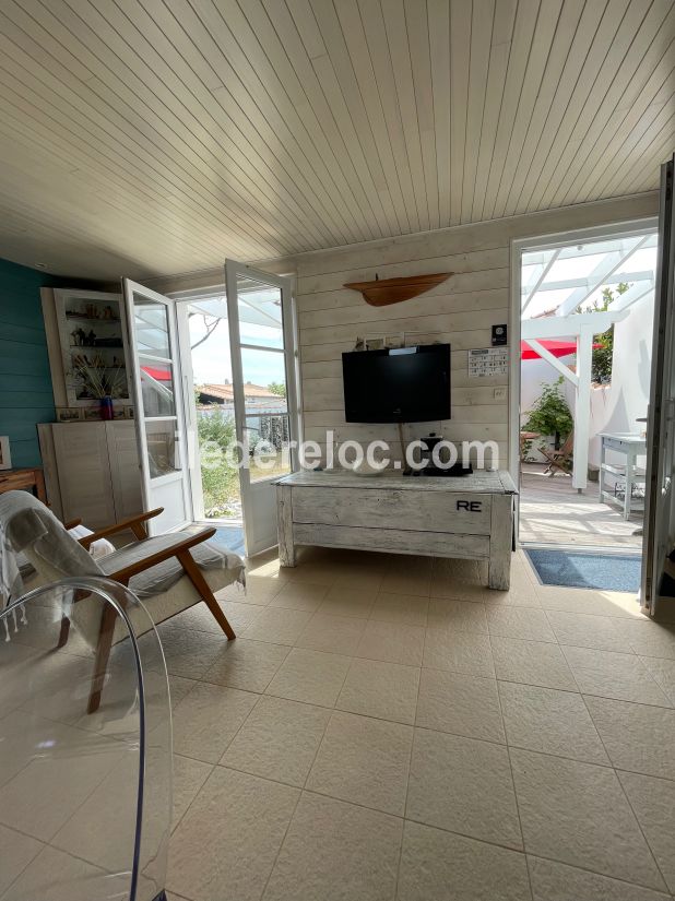 Photo 13 : SEJOUR d'une maison située à Saint-Clément-des-Baleines, île de Ré.