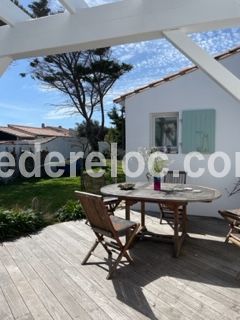 Photo 35 : TERRASSE d'une maison située à Saint-Clément-des-Baleines, île de Ré.