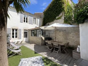 Ile de Ré:Maison familiale de charme au coeur du village, plages & commerces à pied