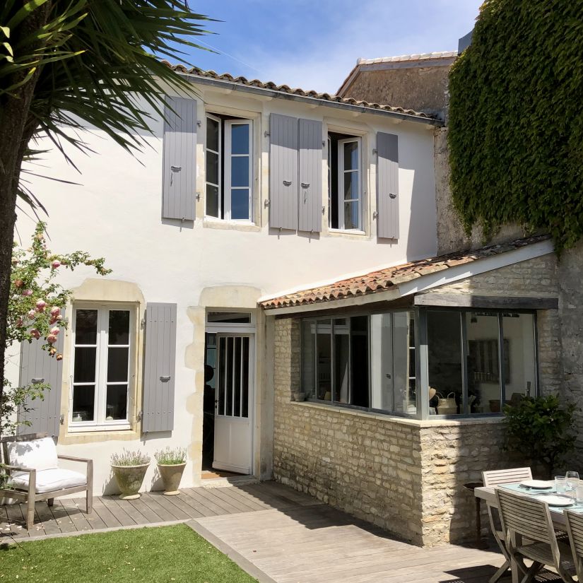 Photo 11 : EXTERIEUR d'une maison située à La Couarde-sur-mer, île de Ré.