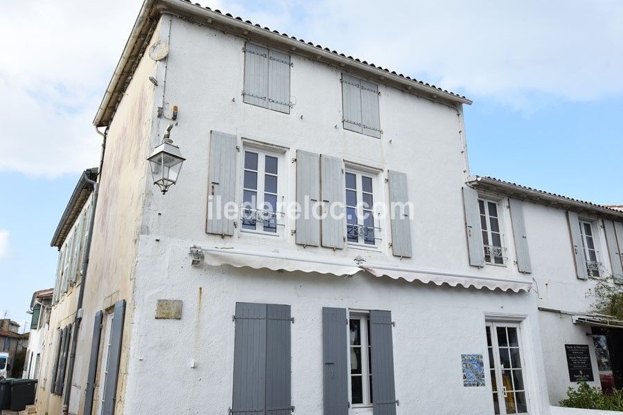 Photo 1 : EXTERIEUR d'une maison située à Ars en Ré, île de Ré.