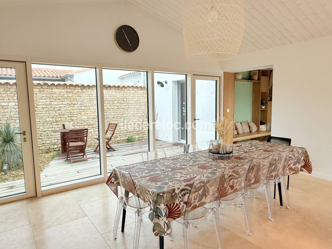 Photo 19 : SEJOUR d'une maison situ&eacute;e &agrave; Sainte-Marie-de-R&eacute;, &icirc;le de R&eacute;.