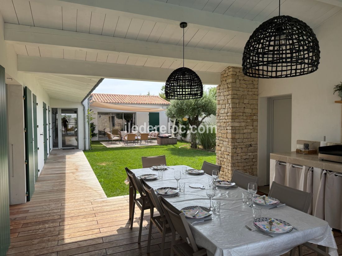 Photo 5 : JARDIN d'une maison situ&eacute;e &agrave; Sainte-Marie-de-R&eacute;, &icirc;le de R&eacute;.