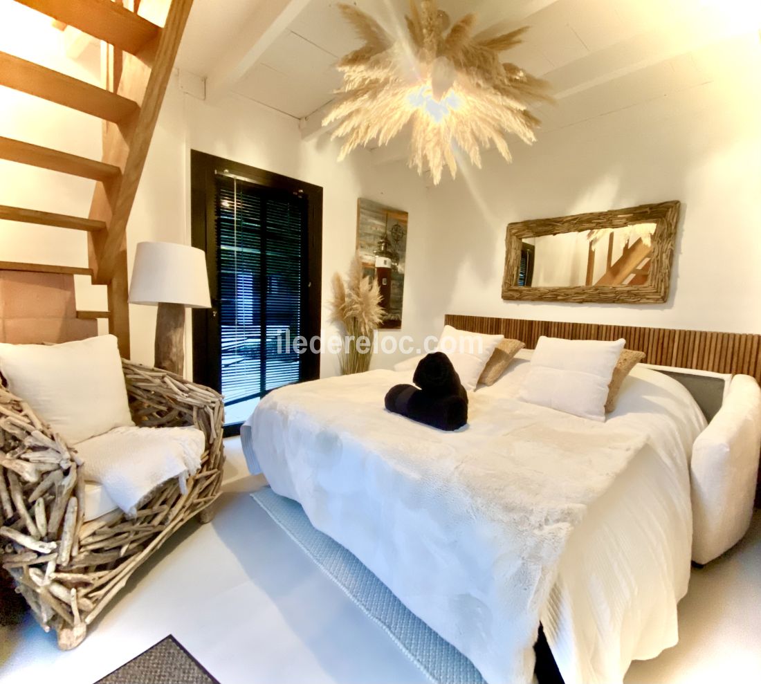 Photo 33 : CHAMBRE d'une maison située à Le Bois-Plage-en-Ré, île de Ré.