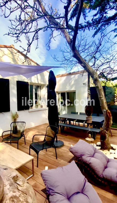 Photo 53 : TERRASSE d'une maison située à Le Bois-Plage-en-Ré, île de Ré.