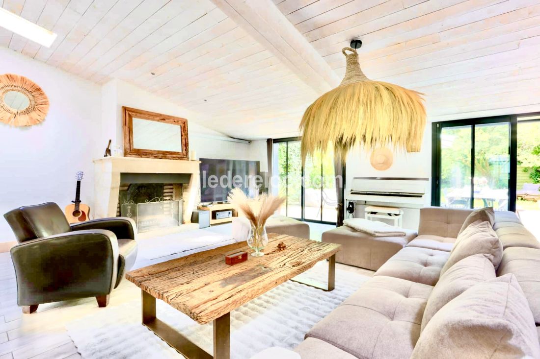 Photo 13 : SEJOUR d'une maison située à Le Bois-Plage-en-Ré, île de Ré.