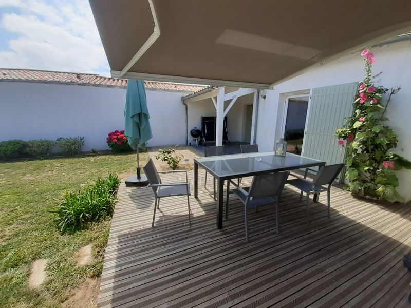 Photo 5 : TERRASSE d'une maison située à Rivedoux-Plage, île de Ré.