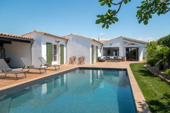 Ile de Ré:Maison d'architecte climatisée neuve entre vignes et mer - 5 chambres 