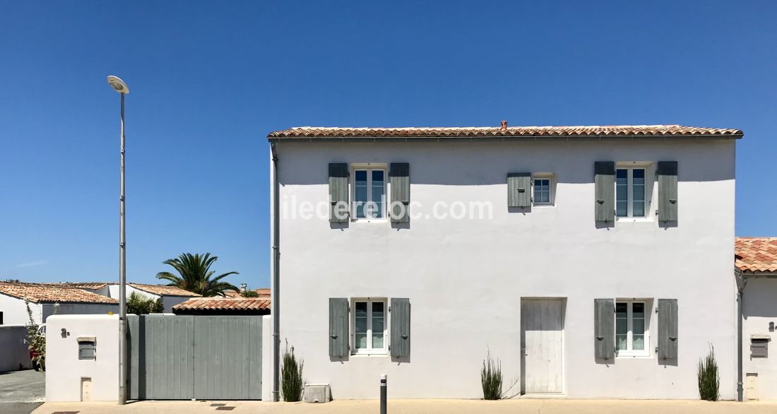 Photo 25 : EXTERIEUR d'une maison située à Le Bois-Plage-en-Ré, île de Ré.