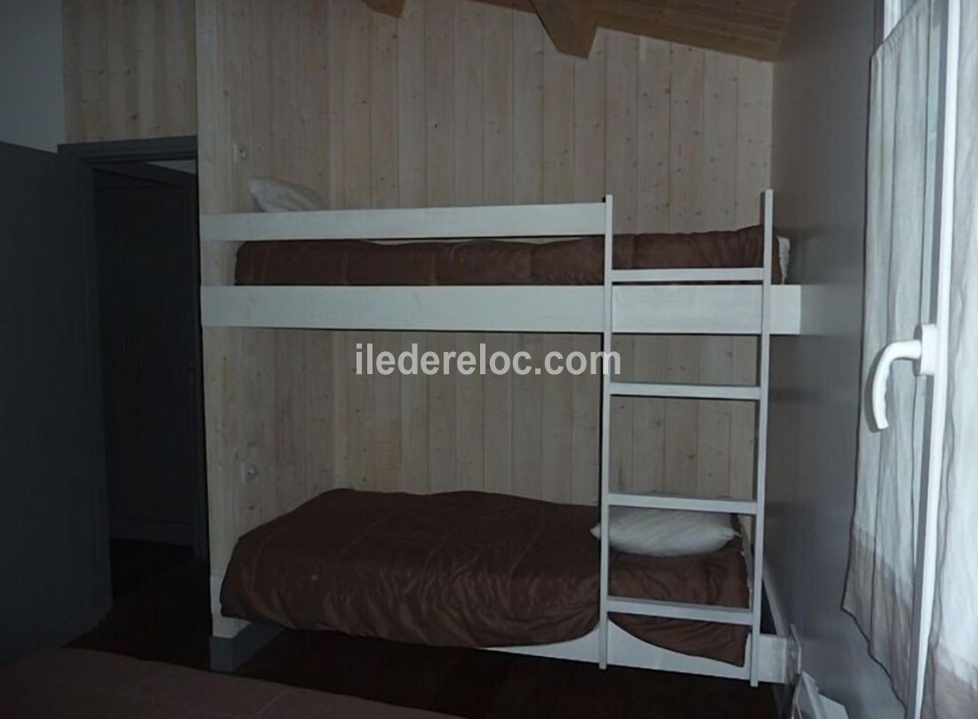 Photo 28 : CHAMBRE d'une maison situ&eacute;e &agrave; Le Bois-Plage-en-R&eacute;, &icirc;le de R&eacute;.
