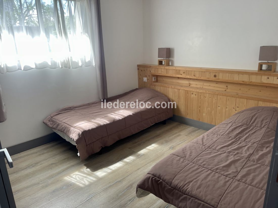 Photo 26 : CHAMBRE d'une maison situ&eacute;e &agrave; Le Bois-Plage-en-R&eacute;, &icirc;le de R&eacute;.