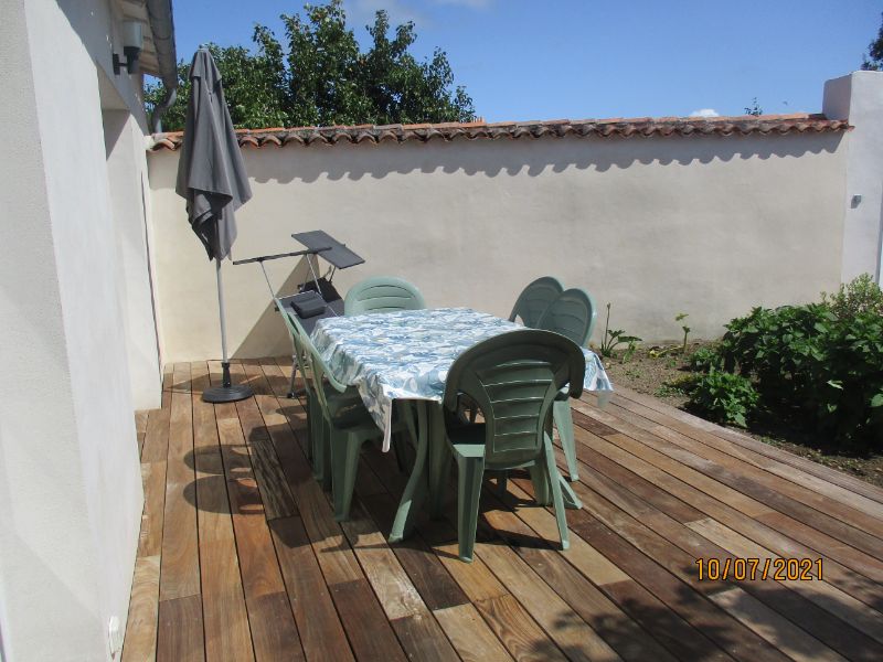 Photo 22 : TERRASSE d'une maison située à La Flotte-en-Ré, île de Ré.