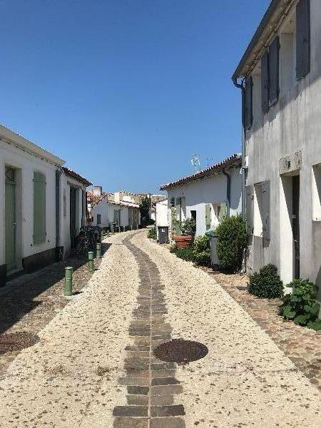 Photo 18 : EXTERIEUR d'une maison située à La Flotte-en-Ré, île de Ré.