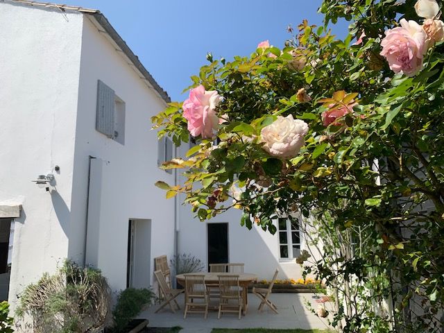 Photo 20 : JARDIN d'une maison située à La Couarde, île de Ré.