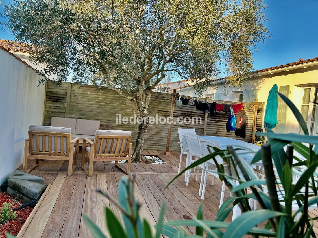 Photo 36 : TERRASSE d'une maison situ&eacute;e &agrave; Le Bois-Plage-en-R&eacute;, &icirc;le de R&eacute;.