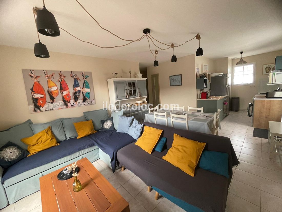 Photo 21 : SEJOUR d'une maison situ&eacute;e &agrave; Le Bois-Plage-en-R&eacute;, &icirc;le de R&eacute;.