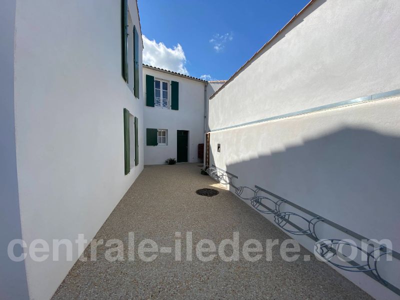 Photo 13 : NC d'une maison située à La Flotte, île de Ré.