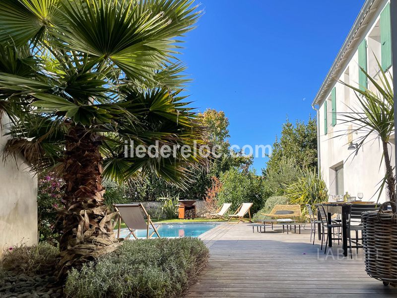 Photo 2 : JARDIN d'une maison située à Loix, île de Ré.