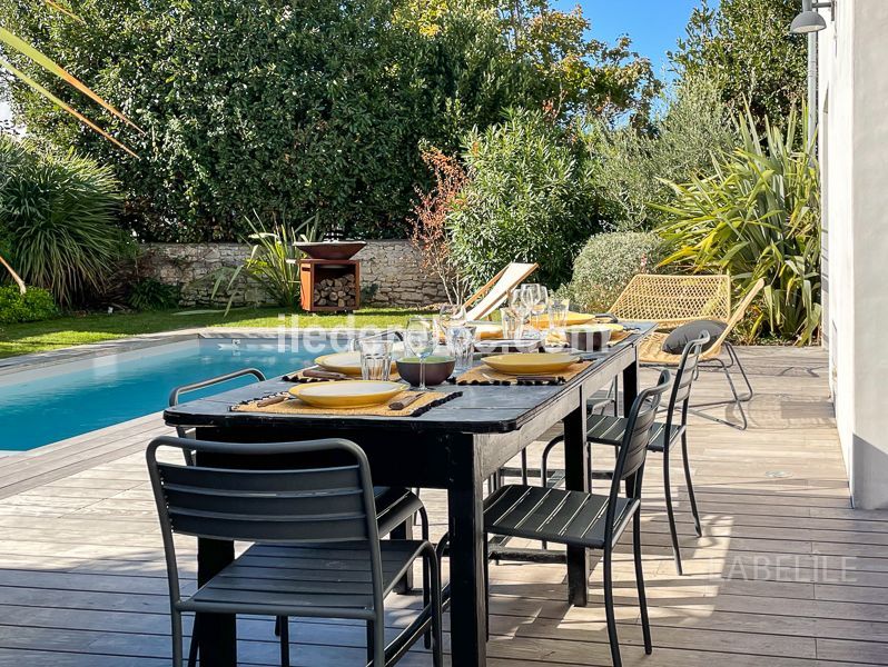 Photo 6 : TERRASSE d'une maison située à Loix, île de Ré.