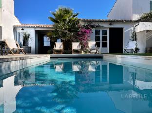 ile de ré Maison lumineuse avec piscine, style et confort,  loix