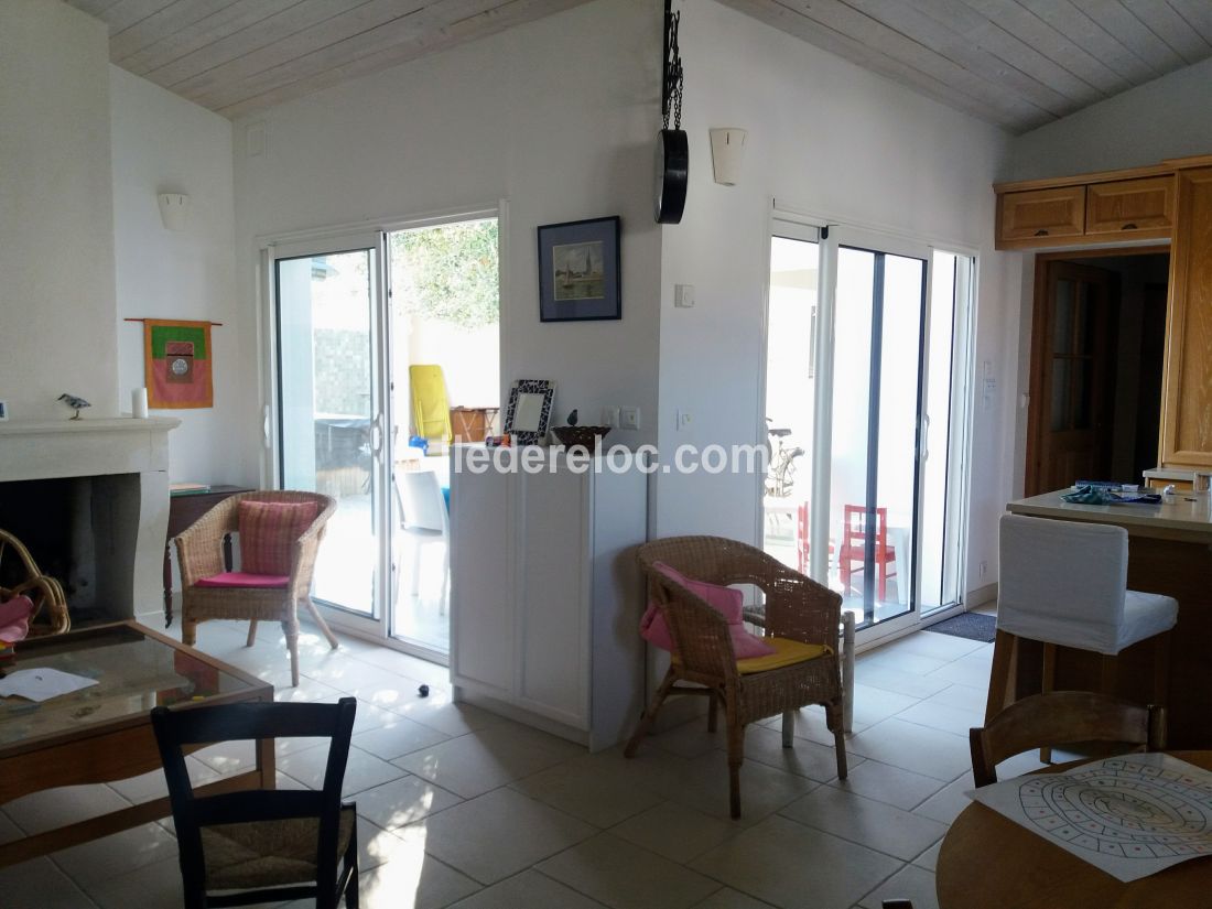 Photo 6 : SEJOUR d'une maison située à Le Bois-Plage-en-Ré, île de Ré.