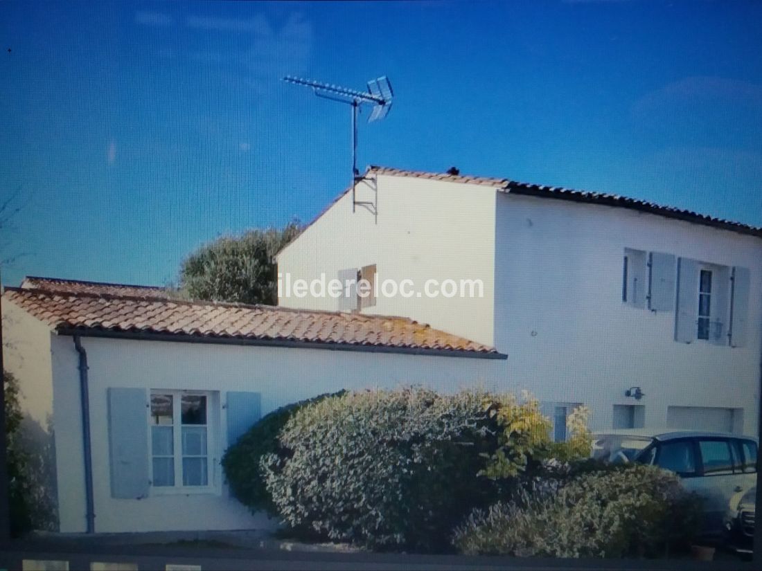 Photo 13 : EXTERIEUR d'une maison située à Le Bois-Plage-en-Ré, île de Ré.