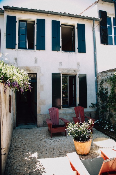 Photo 33 : PATIO d'une maison située à Le Bois-Plage-en-Ré, île de Ré.