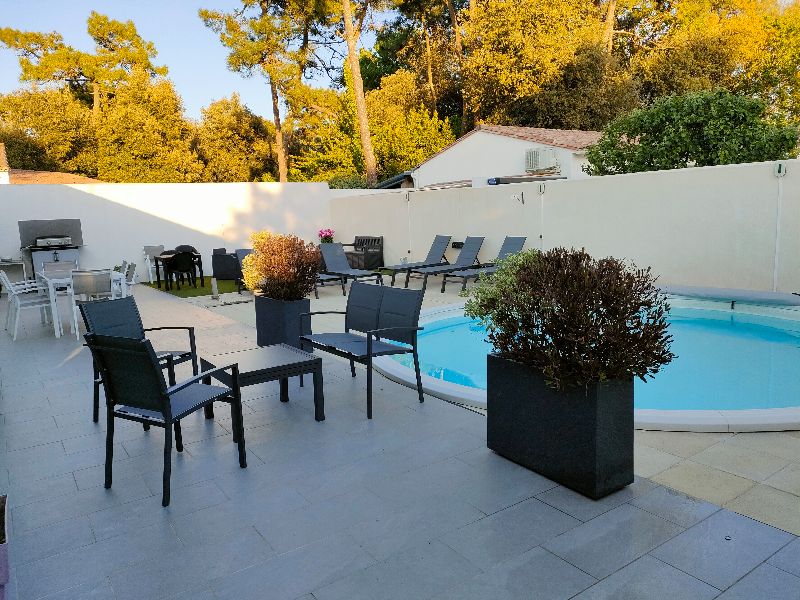 Photo 1 : TERRASSE d'une maison située à Sainte-Marie-de-Ré, île de Ré.