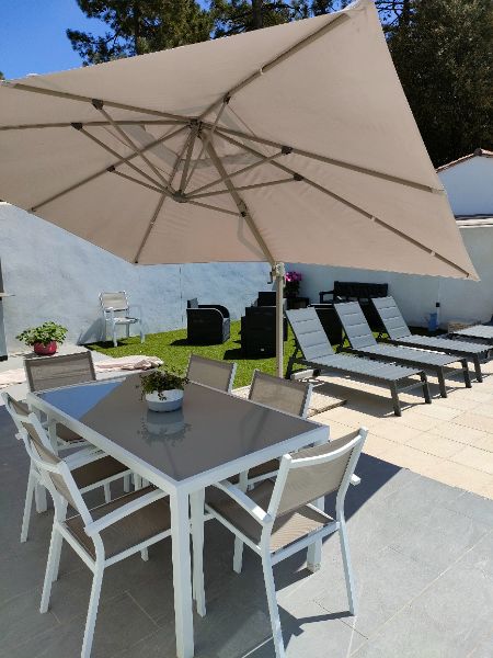 Photo 3 : TERRASSE d'une maison située à Sainte-Marie-de-Ré, île de Ré.