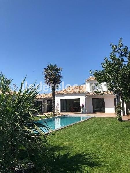 Photo 2 : NC d'une maison située à Saint-Martin-de-Ré, île de Ré.