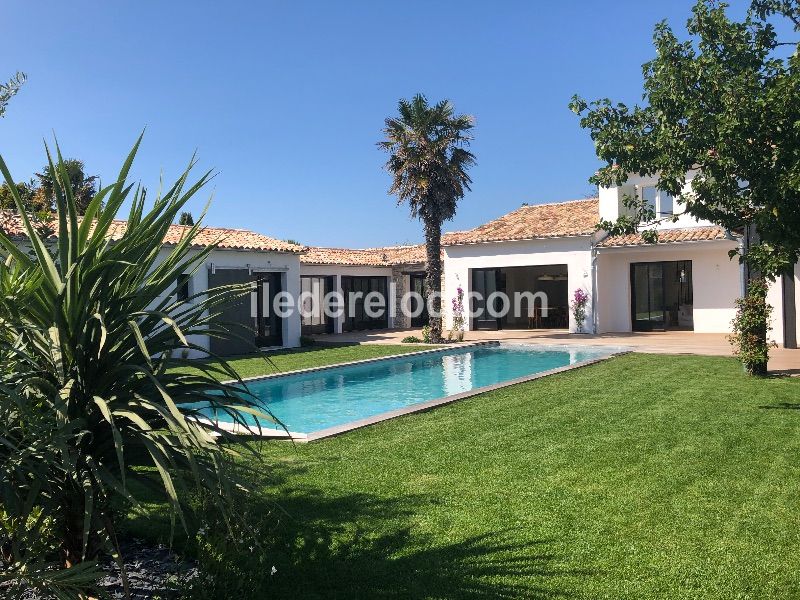 Photo 1 : NC d'une maison située à Saint-Martin-de-Ré, île de Ré.