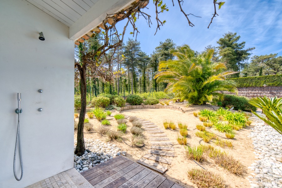 Photo 4 : NC d'une maison située à Ars en Ré, île de Ré.