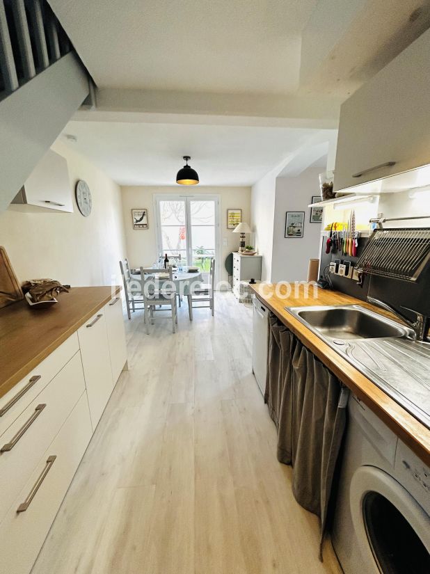 Photo 17 : CUISINE d'une maison située à Saint-Clément-des-Baleines, île de Ré.