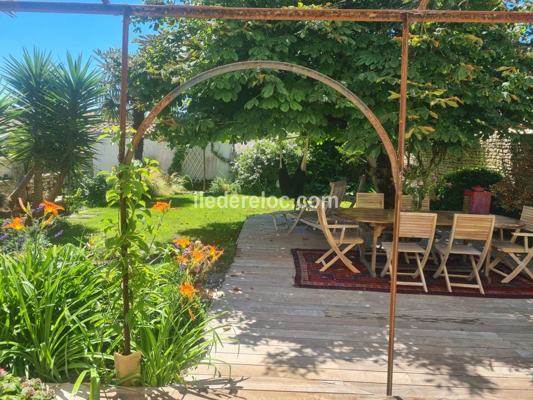 Photo 5 : EXTERIEUR d'une maison située à Le Bois-Plage, île de Ré.