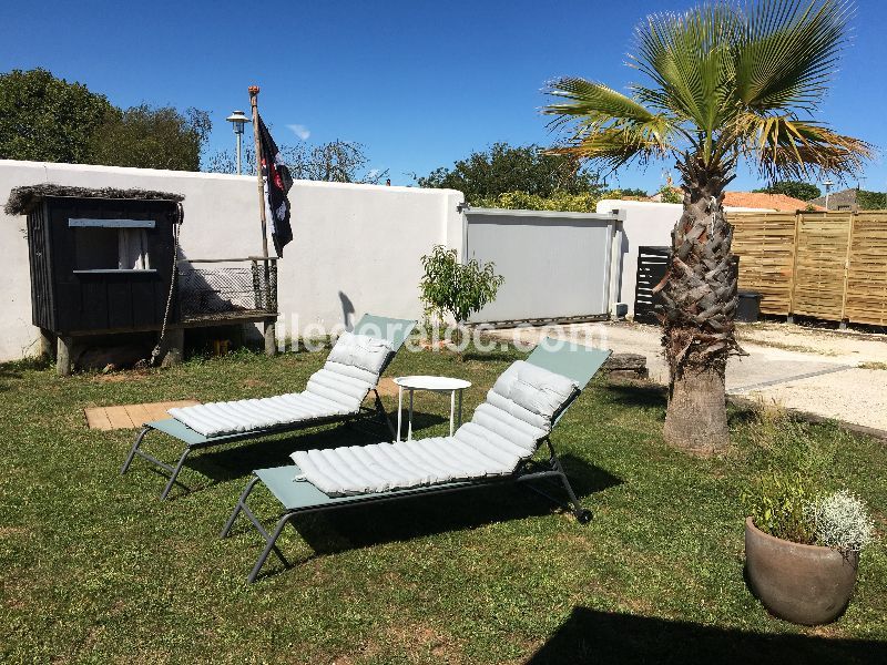 Photo 9 : JARDIN d'une maison située à Loix, île de Ré.