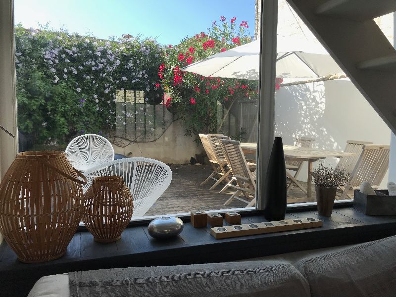 Photo 11 : TERRASSE d'une maison située à Saint-Clément-des-Baleines, île de Ré.